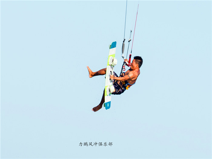 965320775_副本.jpg