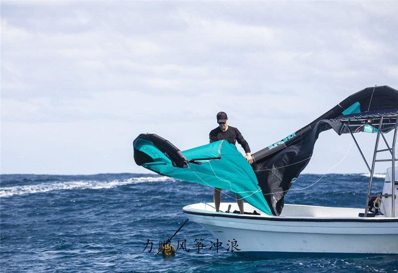 sstv6lifestyle2-ben-wilson-on-boat-1629129645438_副本.jpg
